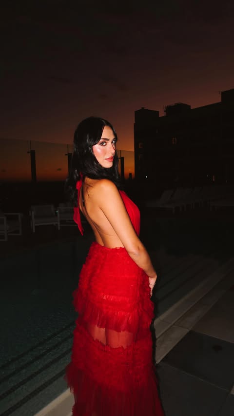 Instagram post by @ericanic0le for Westmore Beauty. Caption reads: Works like magic 🪄 😮 I’m using shade Natural....