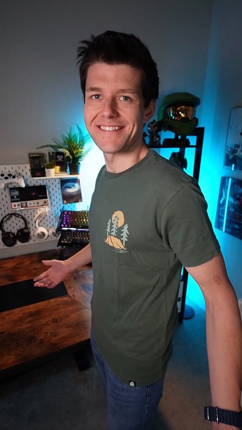 Instagram post by @jampacksam for INTO THE AM. Caption reads: A new year means some new looks! 

@intotheam has....