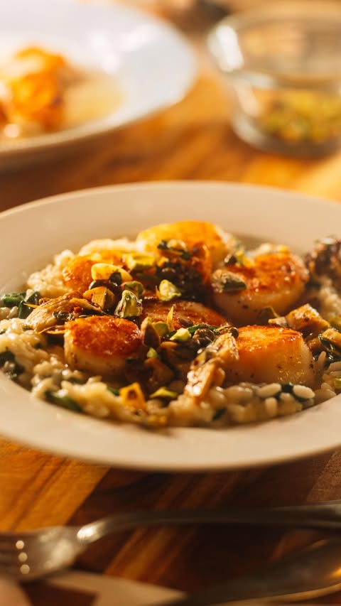 Instagram post by @potatoislike for Blue Apron. Caption reads: Restaurant quality seared scallops and risotto in....