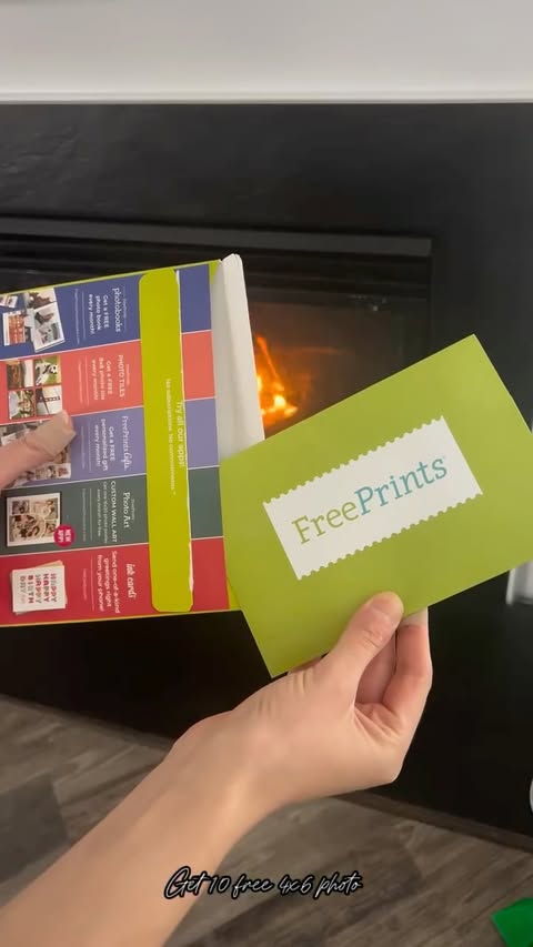 Instagram post by @magicblog.usa for FreePrints. Caption reads: Visit @freeprints today and get 10 free 4×6 photo....