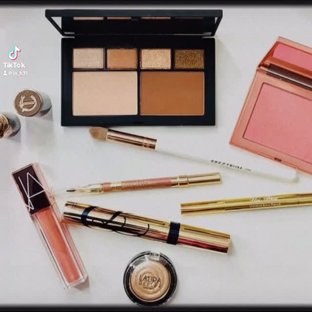 Instagram post by @jo_h31 for NARSCosmetics. Caption reads: ✨Feeling grateful for another beautiful Tuesday....