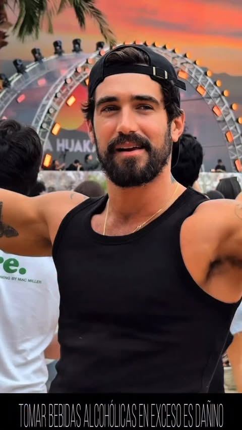 Instagram post by @diegord7 for Johnnie Walker. Caption reads: #publicidad Recap del último sábado en La Huaka 🌅....