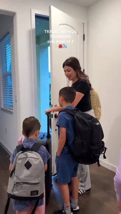 Instagram post by @sunkissed.mama for Hawaiian Airlines. Caption reads: [...] TODAY or in the sky thanks to....