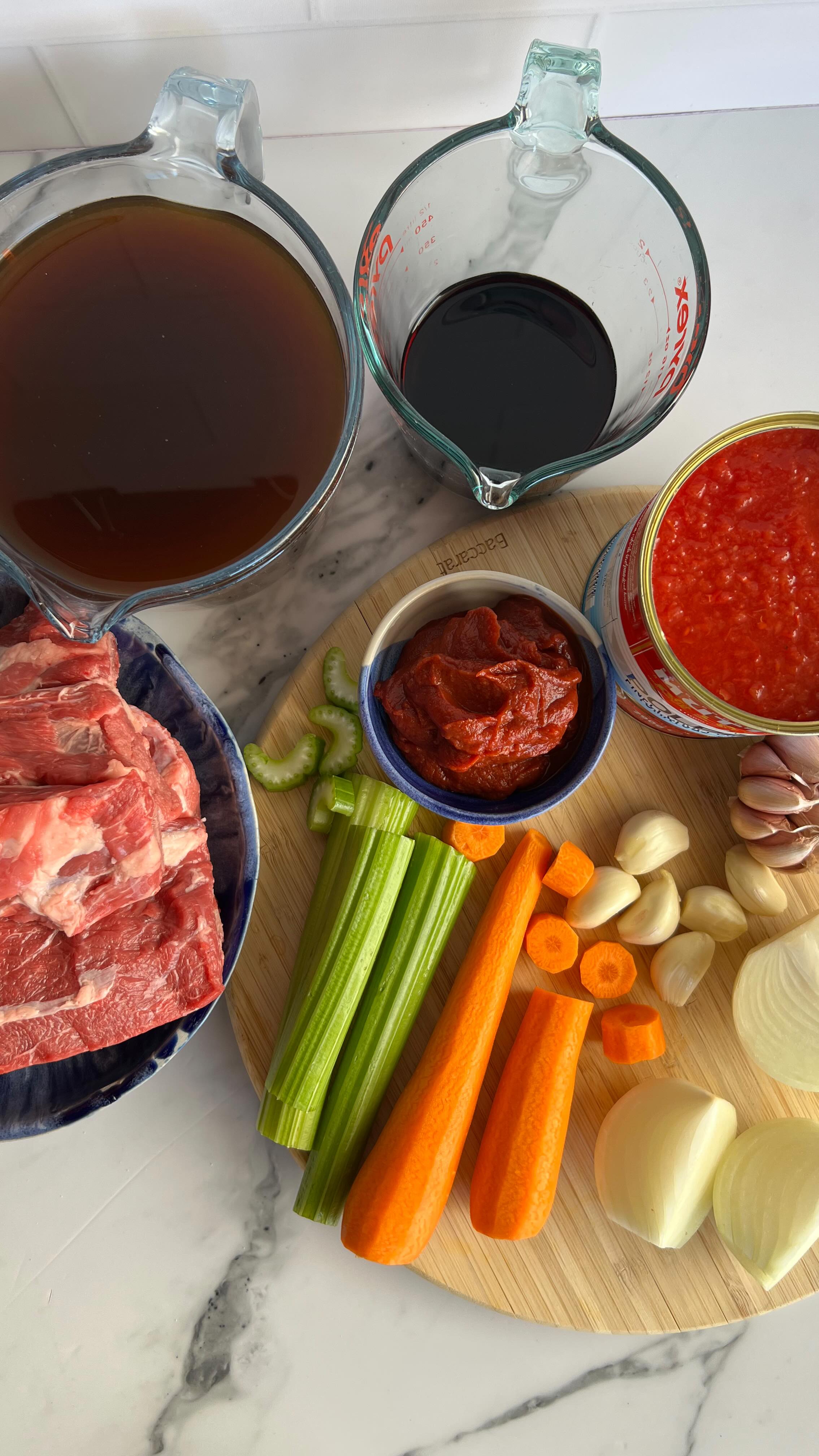Instagram post by @fareandfork for Thrillist. Caption reads: BEEF SHORT RIB RAGU 🍝 
Save this recipe....