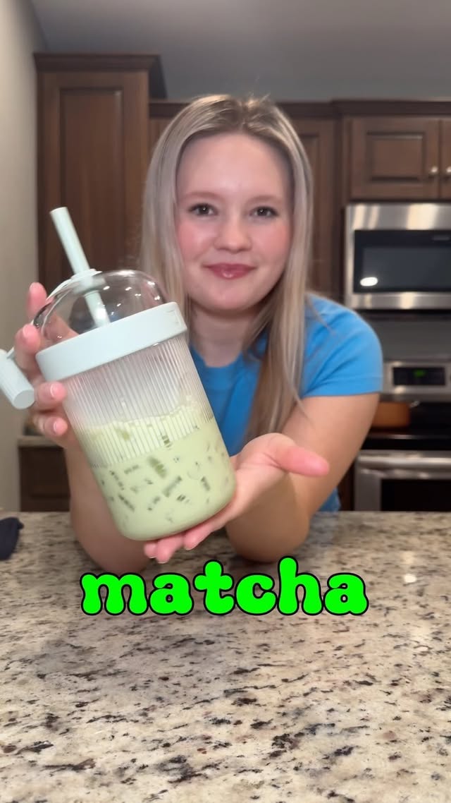 Instagram post by @brookelynlikesespresso for Jade Leaf Matcha. Caption reads: [...] 🍵 2 tsp matcha powder I used....