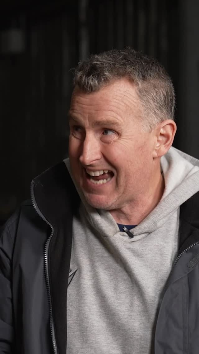 Instagram post by @nigelrefowens for Emirates. Caption reads: What’s the difference between these two....