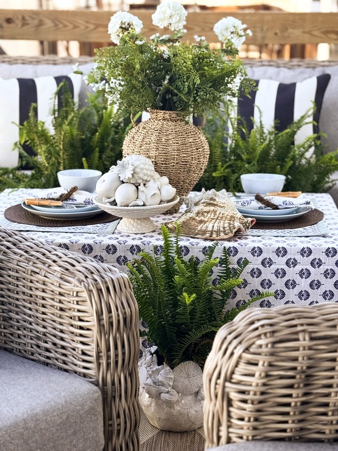 Instagram post by @krystlemarienickels for Cottages & Bungalows Magazine. Caption reads: Happy FriYAY friend @krystlemarienickels is....