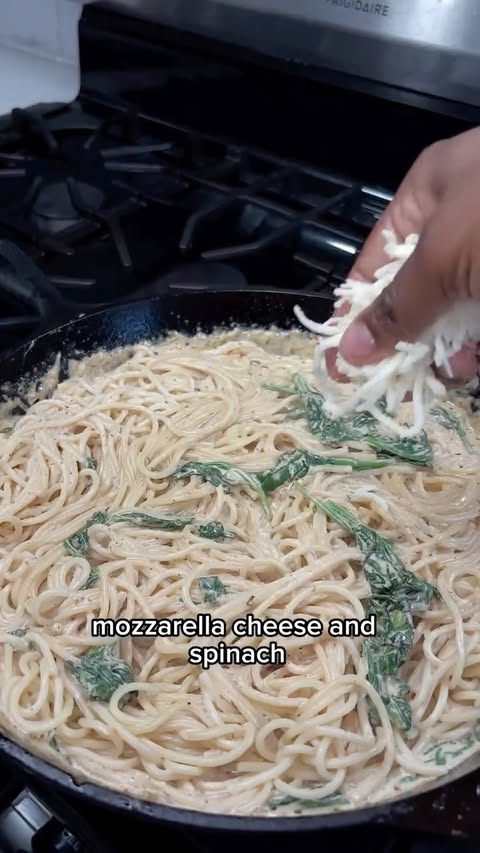 Instagram post by @entreesofdelight for Ziploc. Caption reads: #ZiplocPartner Sorting my haul and prepping [...].