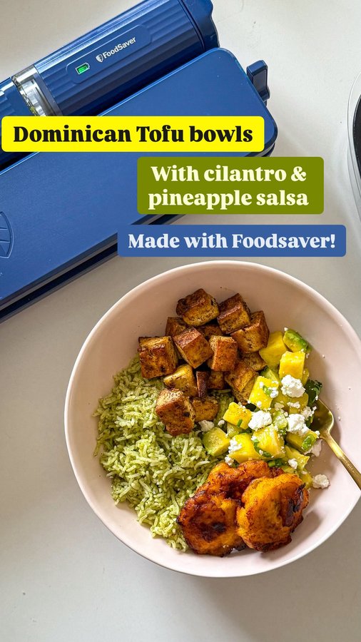 Instagram post by @dialacanelo_ for FoodSaver. Caption reads: # ad New recipe! Dominican-marinated tofu bowl....