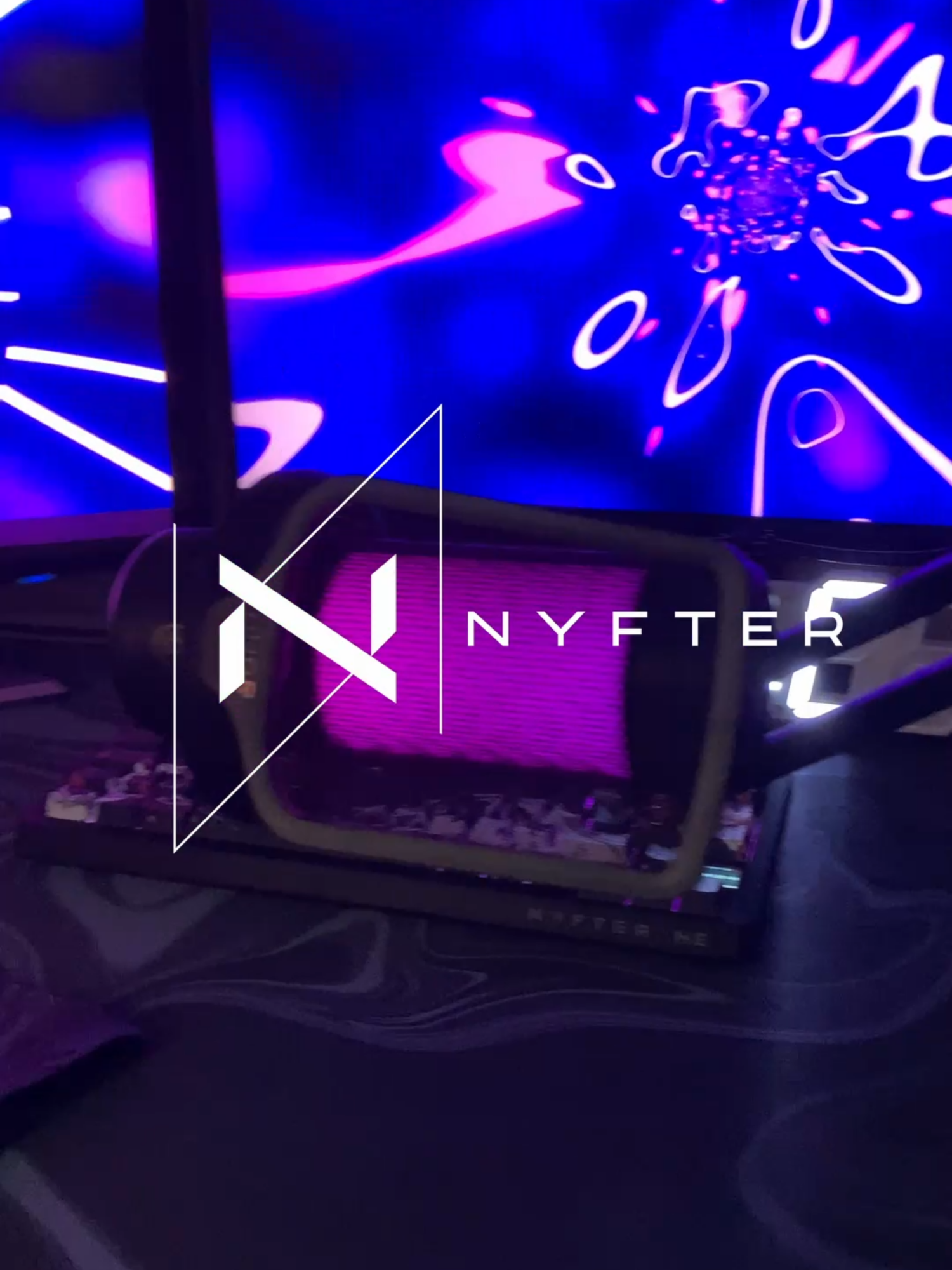 TikTok post by @jan.fv_ for nyfter. Caption reads: Nyfter Unboxing aber ohne englische Wörter [...].