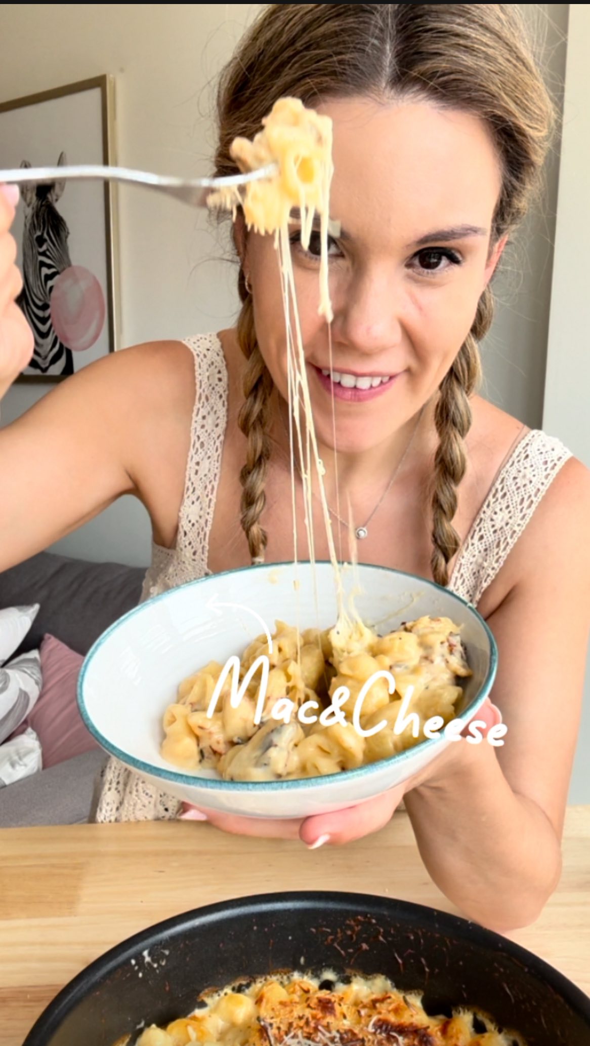 Instagram post by @sabinabanzo for Tefal. Caption reads: Mac&Cheese auténticos sin manchar nada gracias a....