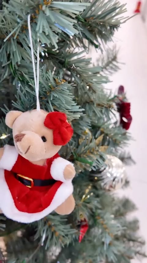 Instagram post by @canny_118 for Xenia Clinic. Caption reads: .
@xenia.clinic....