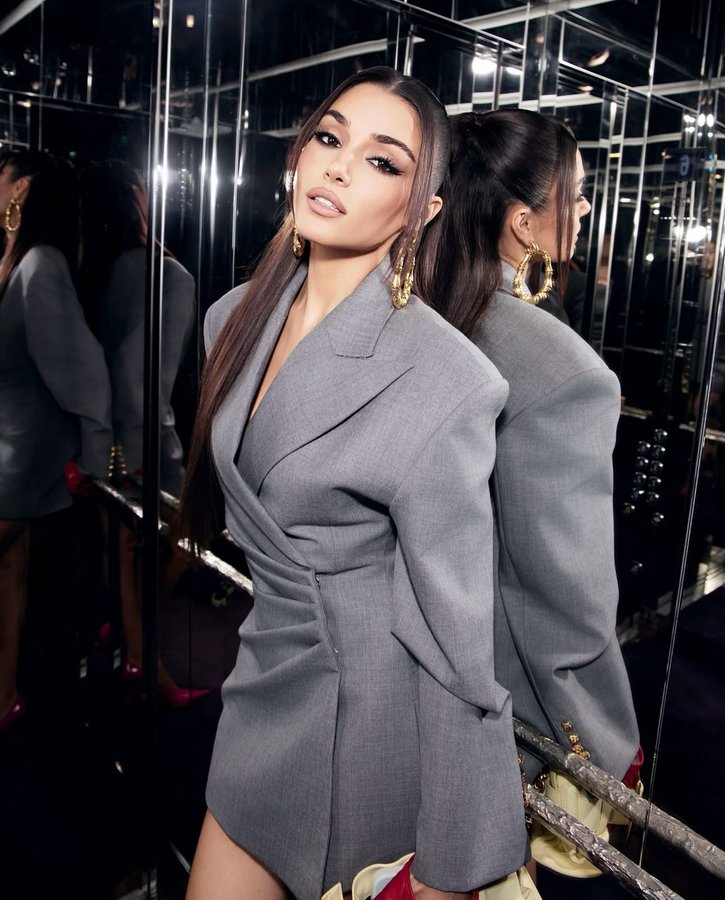 Instagram post by @chykapuka for Balmain. Caption reads: @handemiyy for @balmain 

Photos @ig.arthur....