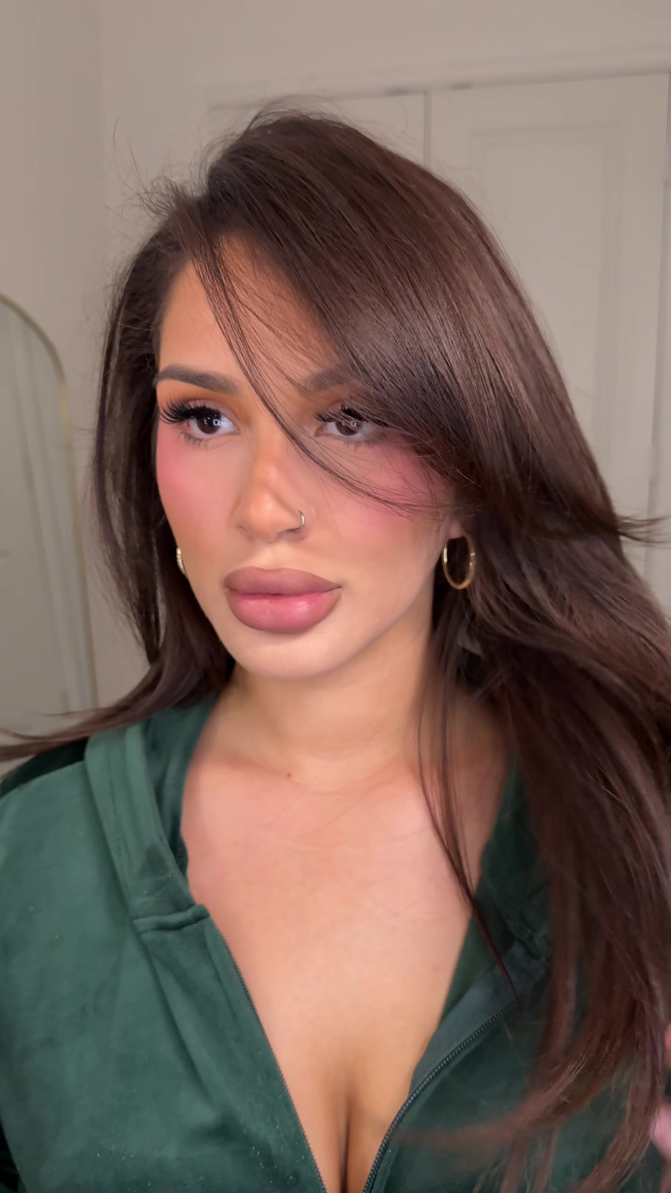 TikTok post by @prettylittlelex for Morphe. Caption reads: My fav lip combo rn @Morphe Cosmetics lipliner in....