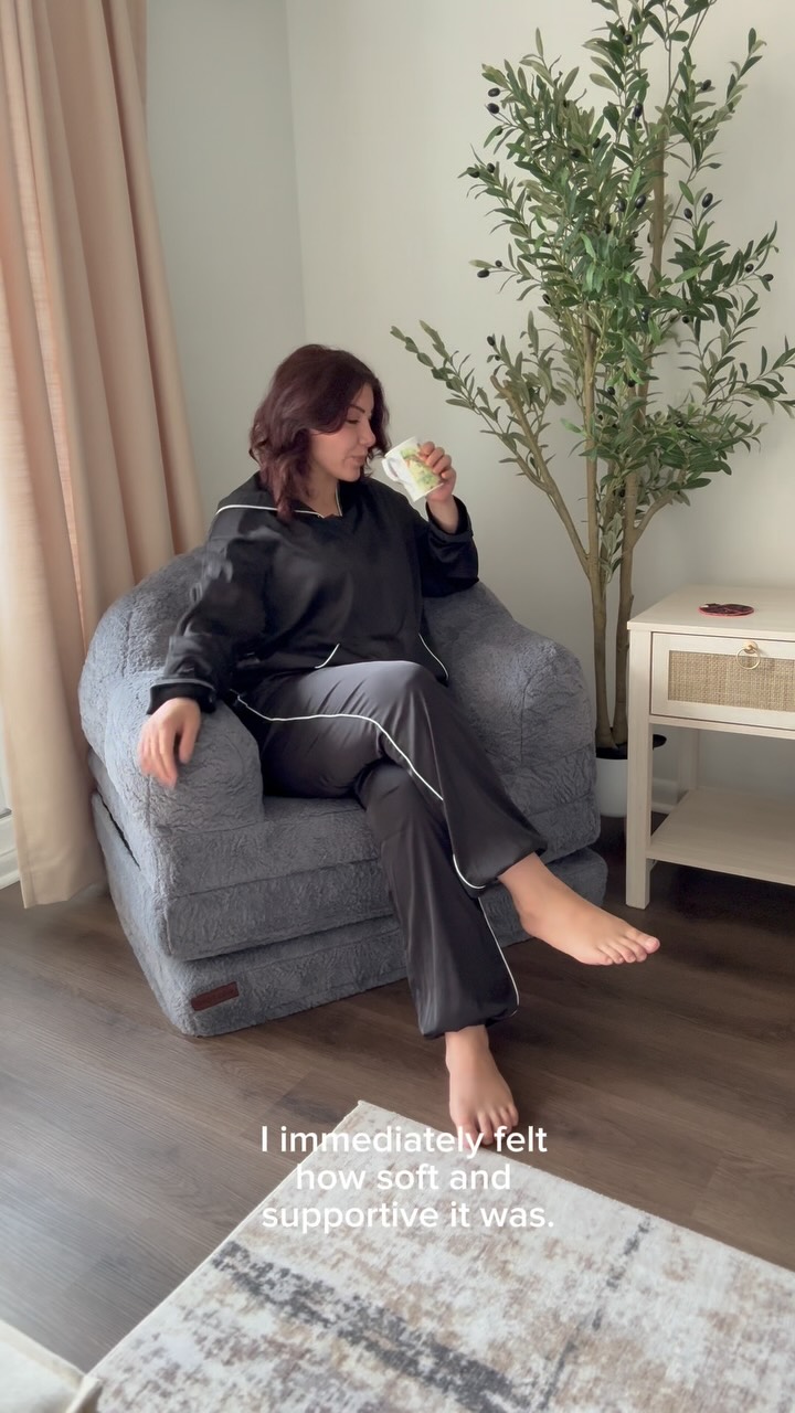 Instagram post by @benazir_tezbasaran for MAXYOYO HOME. Caption reads: Turn your cozy corner into the ultimate comfort....