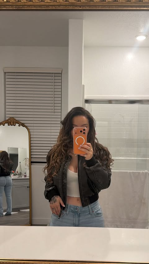 Instagram post by @makesbymissie for FHI Heat. Caption reads: [...] This has been my recent favorite from FHI....