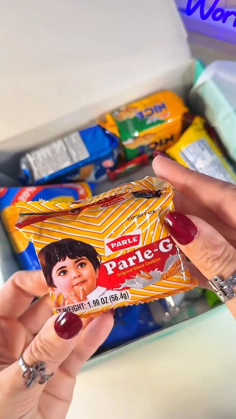Instagram post by an influencer for Treats. Caption reads: Let’s try some treats! Use code: [...].