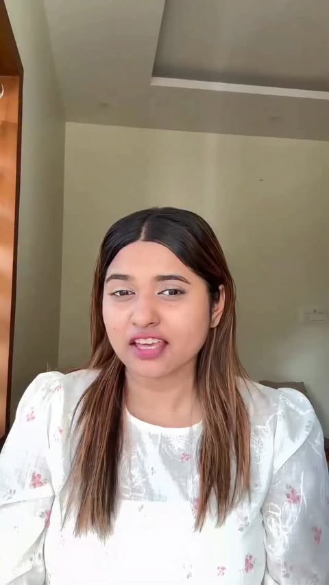 Instagram post by @norah_muskaan for HK Vitals. Caption reads: Comment “LINK” to get yours !!

If you’re....