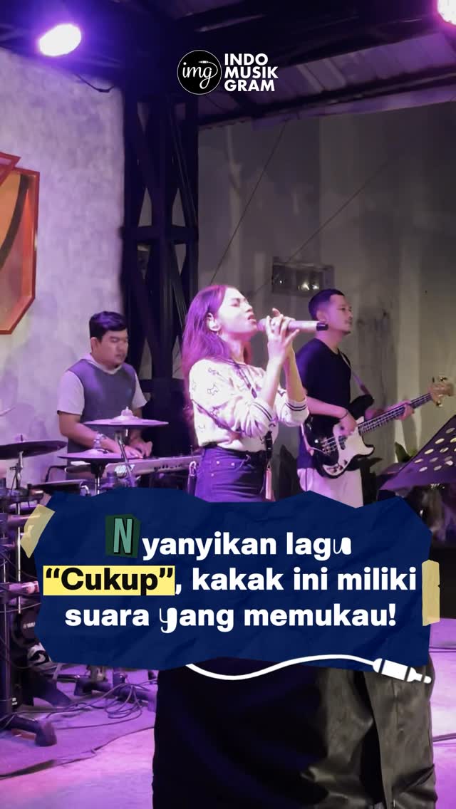 Instagram post by @sofie.anastasya for Universal Music UK. Caption reads: Suara kaka merdu sekaliii @sofie.anastasya....