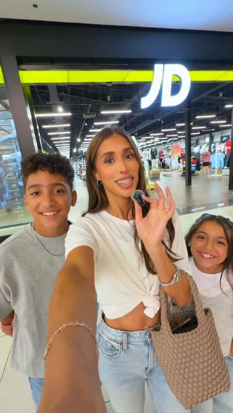 Instagram post by @yvetteg23 for Afterpay. Caption reads: [...] for the school year. Checking out with....