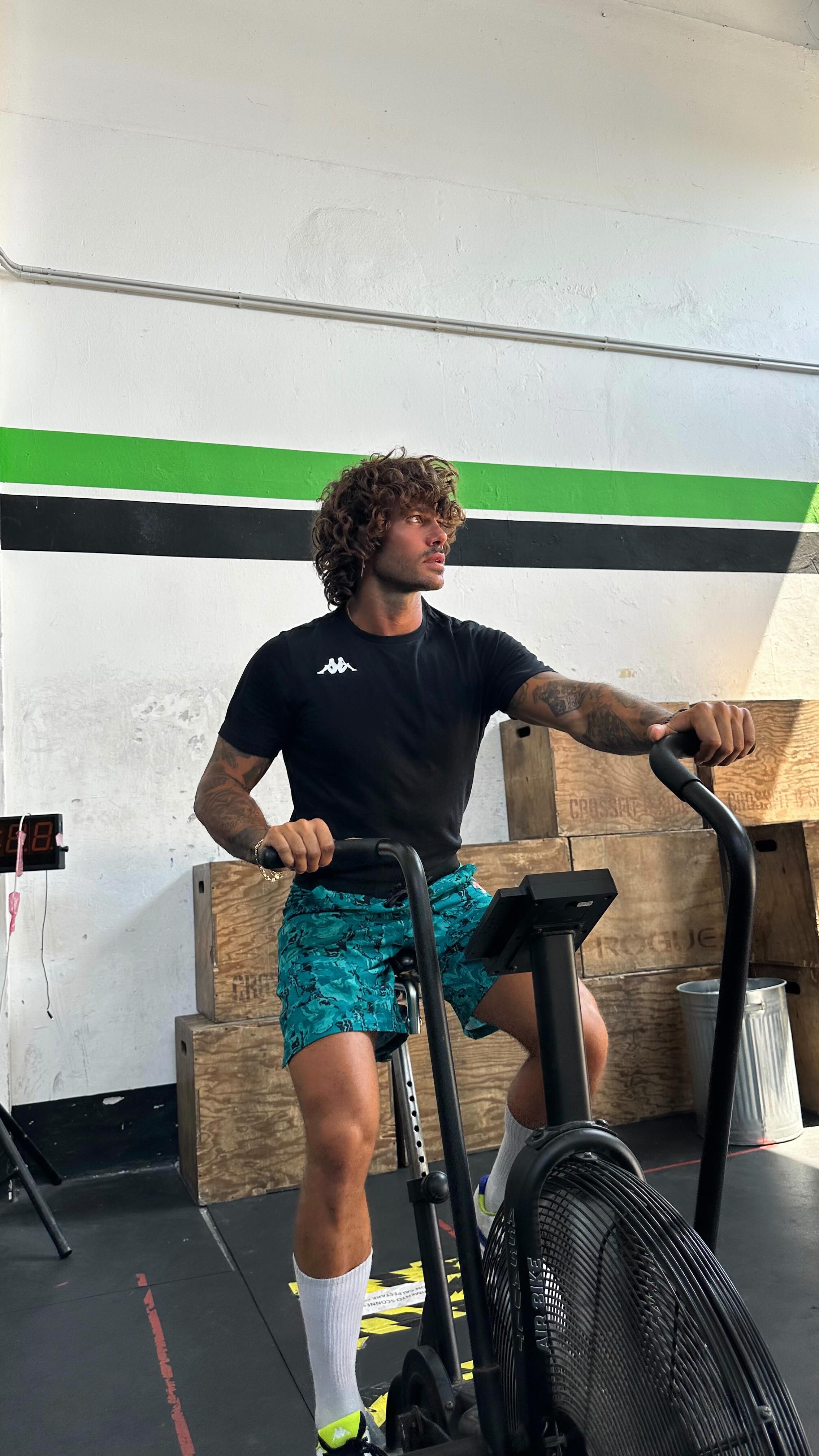 Instagram post by @realclaudiosona for Kappa. Caption reads: Sport is my therapy 🏋🏻‍♂️ @kappa @kappa_sport ad....
