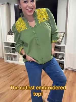 TikTok post by @courtney_lee2013 for SageVell. Caption reads: [...] #fallfashion #fallfashioninspo #ootd....