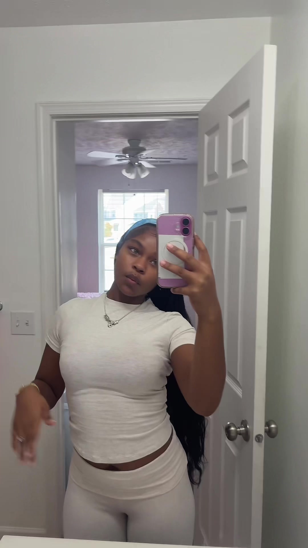 TikTok post by @annasprivatelife.pt1 for PUMIEY. Caption reads: #contentcreator #tiktokshop #comfy #viralvideo....