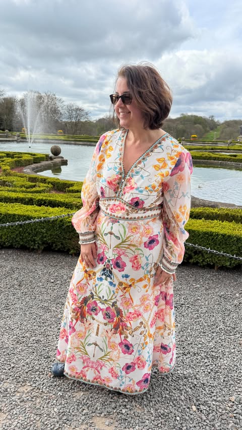 Instagram post by @whoisthatlondonmum for Izabel London. Caption reads: [...] dress to wear to a special occasion, Izabel....