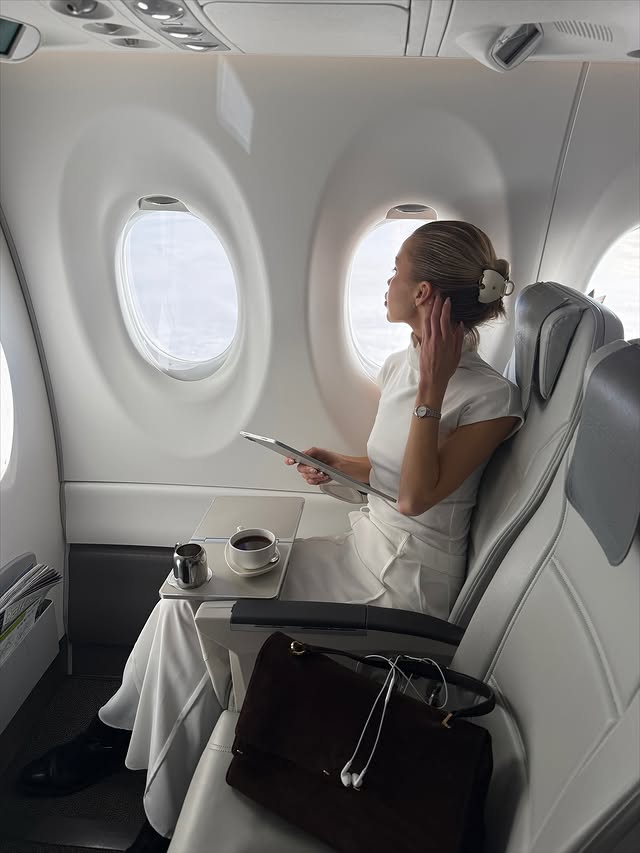 Instagram post by @lovavavilova for airBaltic. Caption reads: [...] to my favorite country in the world.....