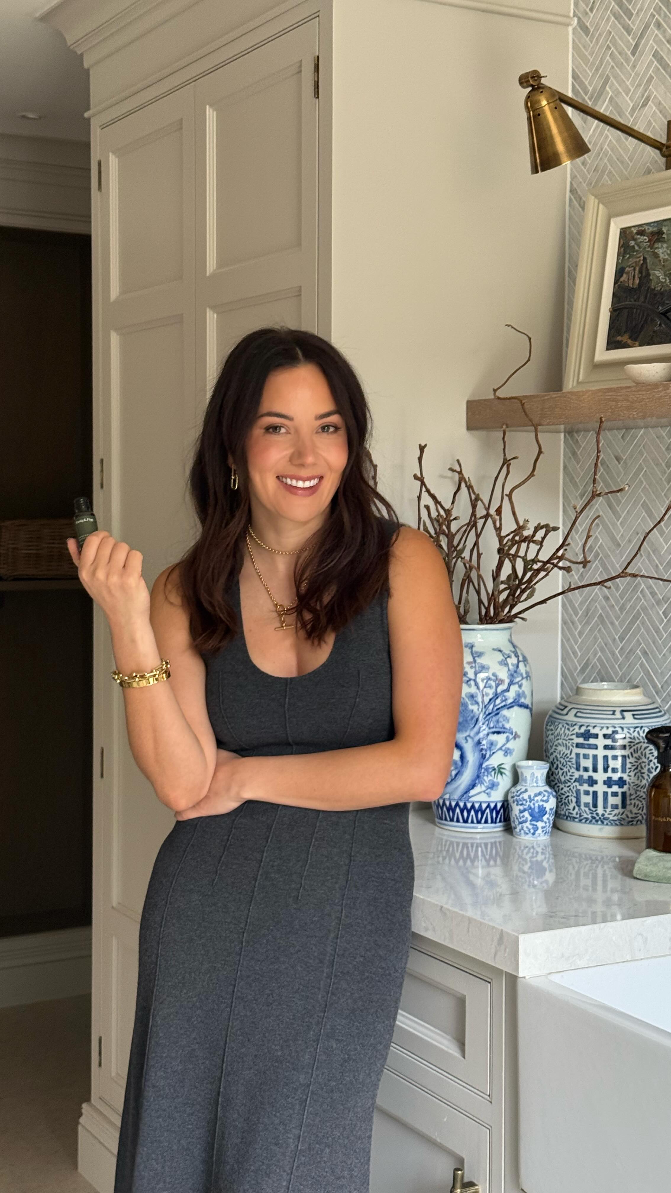 Instagram post by @sophiepatersoninteriors for Purdy & Figg. Caption reads: [Ad] Come style my home for Christmas with me….....