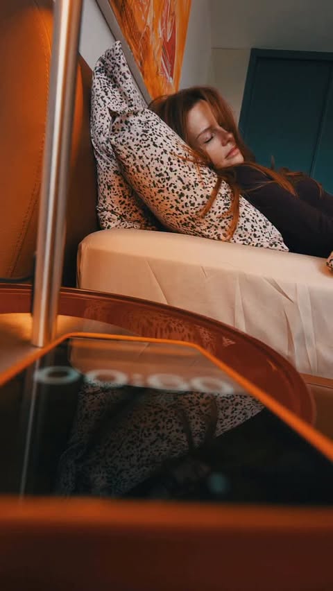 Instagram post by @gokcegosterisli for Origins. Caption reads: Daily Gösterişly 😎@originsturkiye....