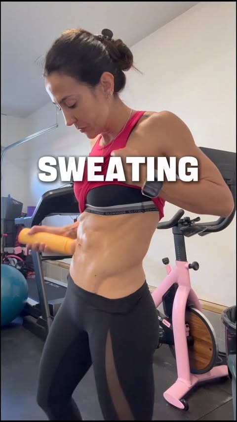 Instagram post by @patty_streff_fitness for Sports Research. Caption reads: POV: Busy mom hack. 💦🔥💪🏻 Before I start, I....