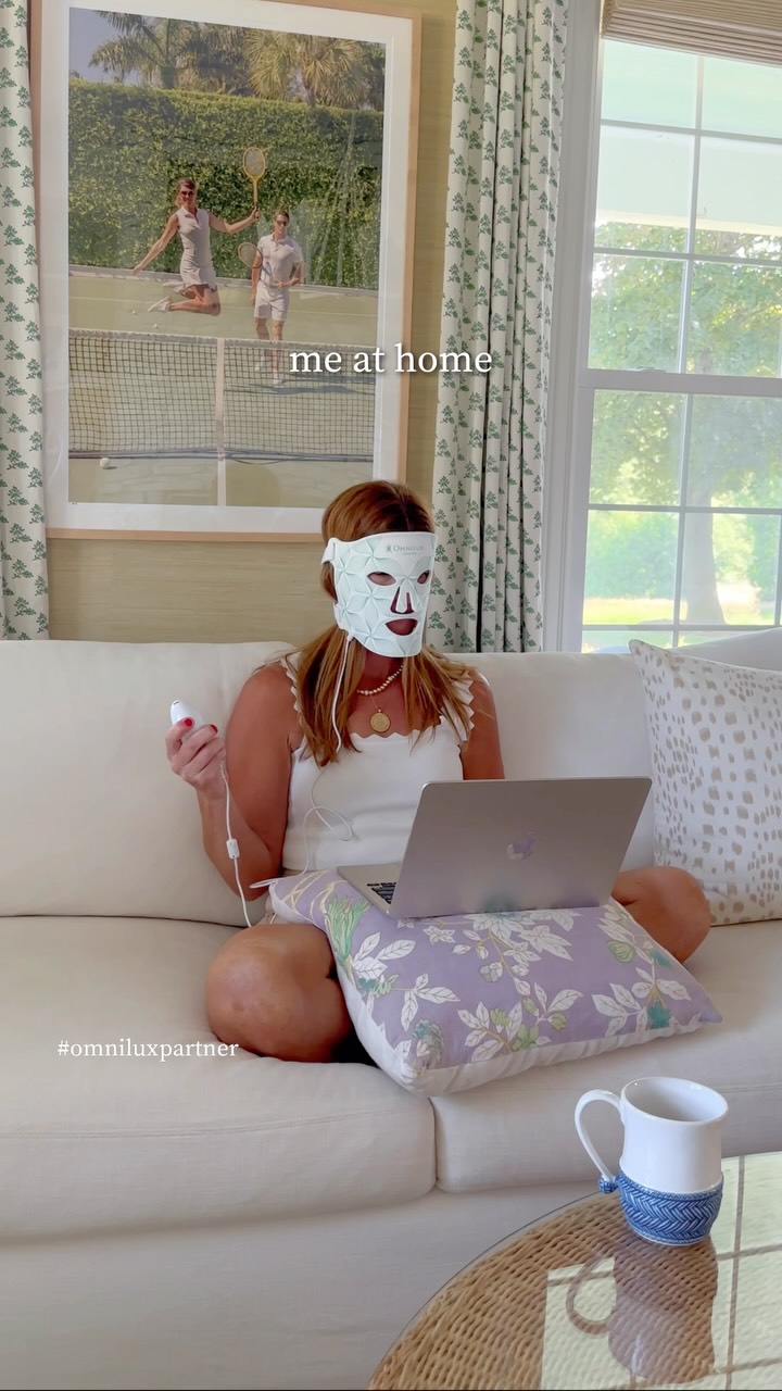 Instagram post by @margaretofyork for Omniluxled. Caption reads: Bored? Nope. Restored? Yep. 😎
This @omniluxled....