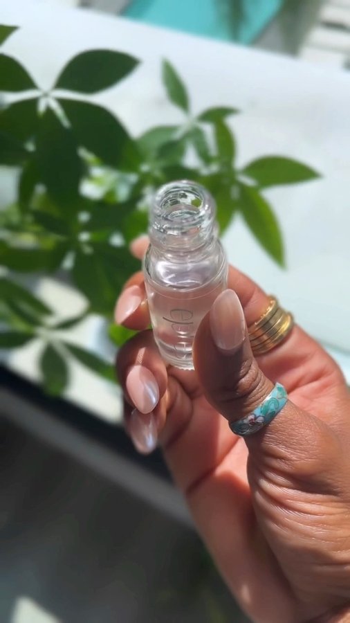 Instagram post by @aliedavis_ for Epres. Caption reads: I’m so excited to finally share @epresbeauty with....