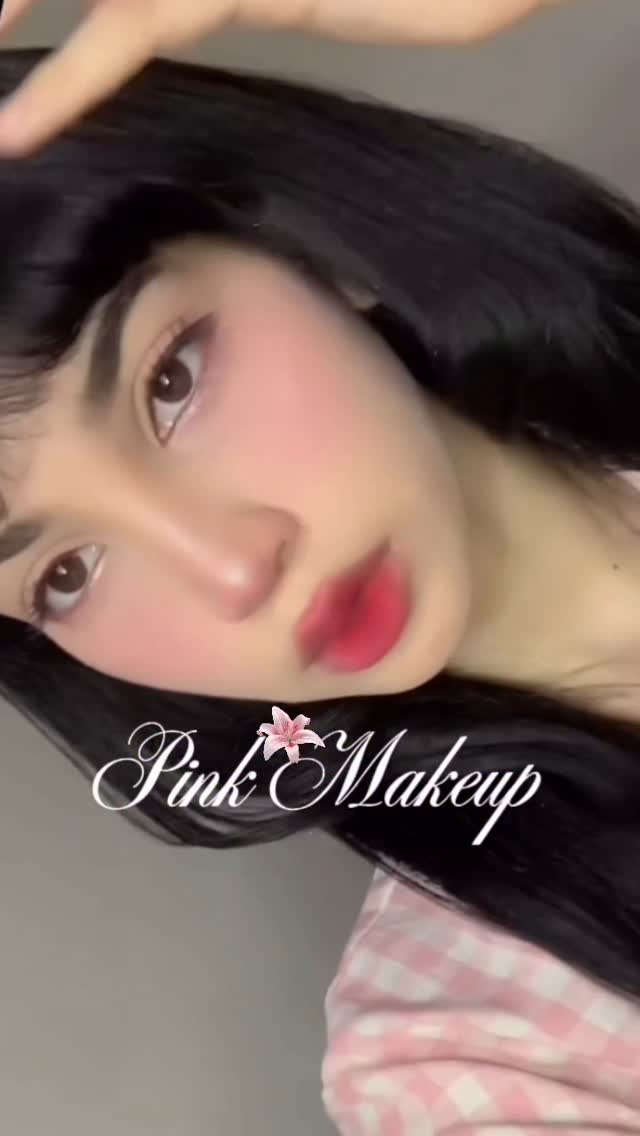 Instagram post by @gigidotel for Jolse. Caption reads: Pink makeup 💗

Productos disponibles en....