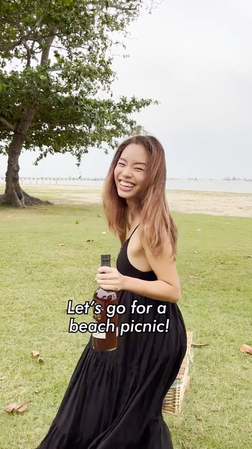 Instagram post by @chowjiahui for iShopChangi. Caption reads: [...] favourite drinks and more over at....