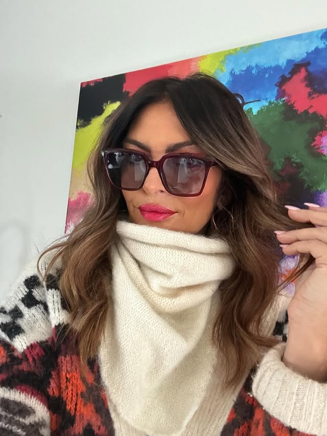 Instagram post by @stylewithlisah for SmartBuyGlasses. Caption reads: [...] all about these beaut sunnies from....