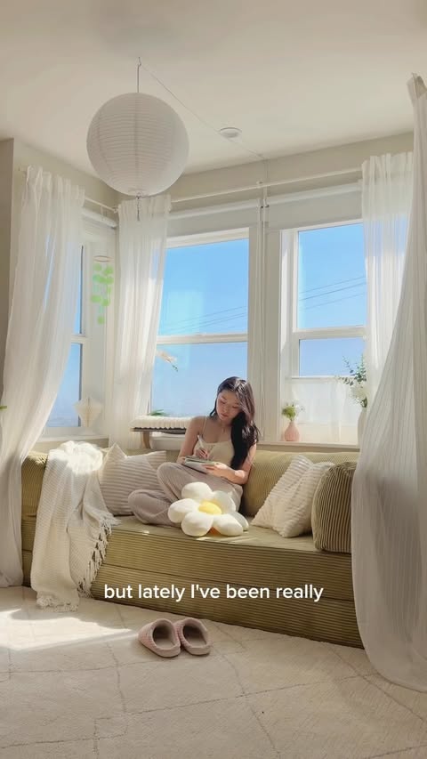 Instagram post by @imluckytran for SanDisk. Caption reads: [...] can also save 15% on their next Sandisk....
