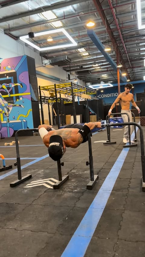 Instagram post by @eryc_ortiz for Optimum Nutrition. Caption reads: Pelican is back 😤 will take it to the next level....