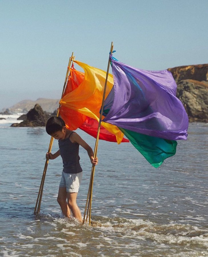 Instagram post by @waldorfeducation for Sarah’s Silks. Caption reads: [...] favorite shops: up to 30% discount at....