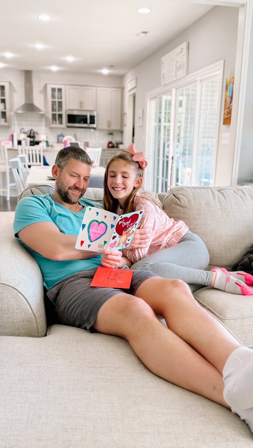 Instagram post by @heatherslg for American Greetings. Caption reads: Here’s a fun Valentine’s Day tip for parents! 🎨💌....