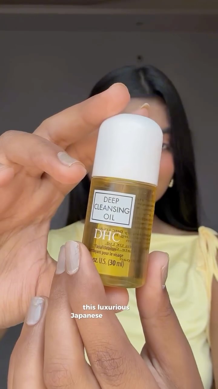 Instagram post by @shrutiiiipatell for DHC. Caption reads: [...] feeling all dry. This oil cleanser by....