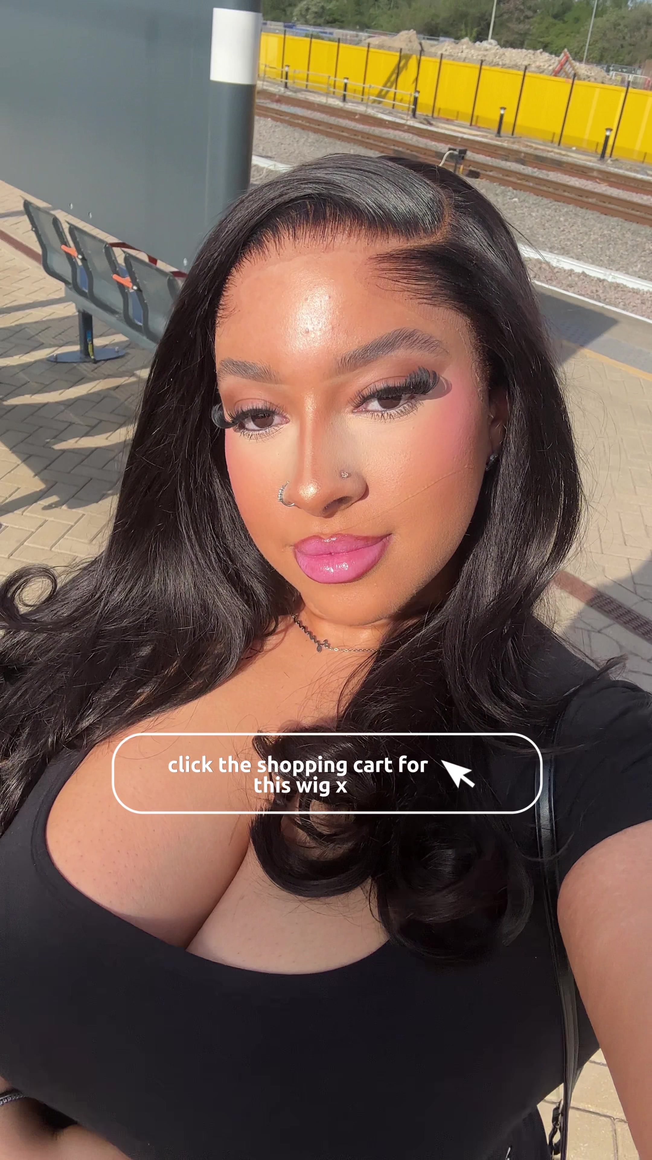 TikTok post by @prettygirlllsi for Megalook. Caption reads: [...] wig, the hair quality is amazing🤏🏽....