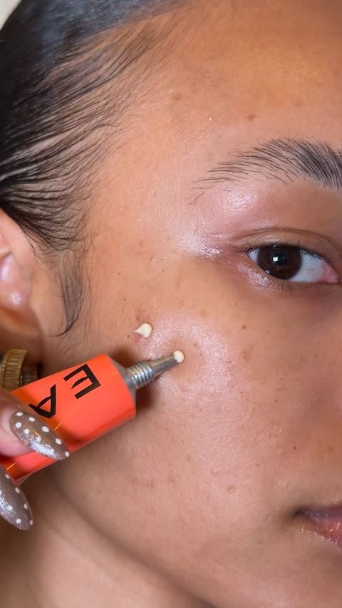 Instagram post by @mariahclayton_ for Eadem. Caption reads: [...] a lot for dark spots, but The Mark from....