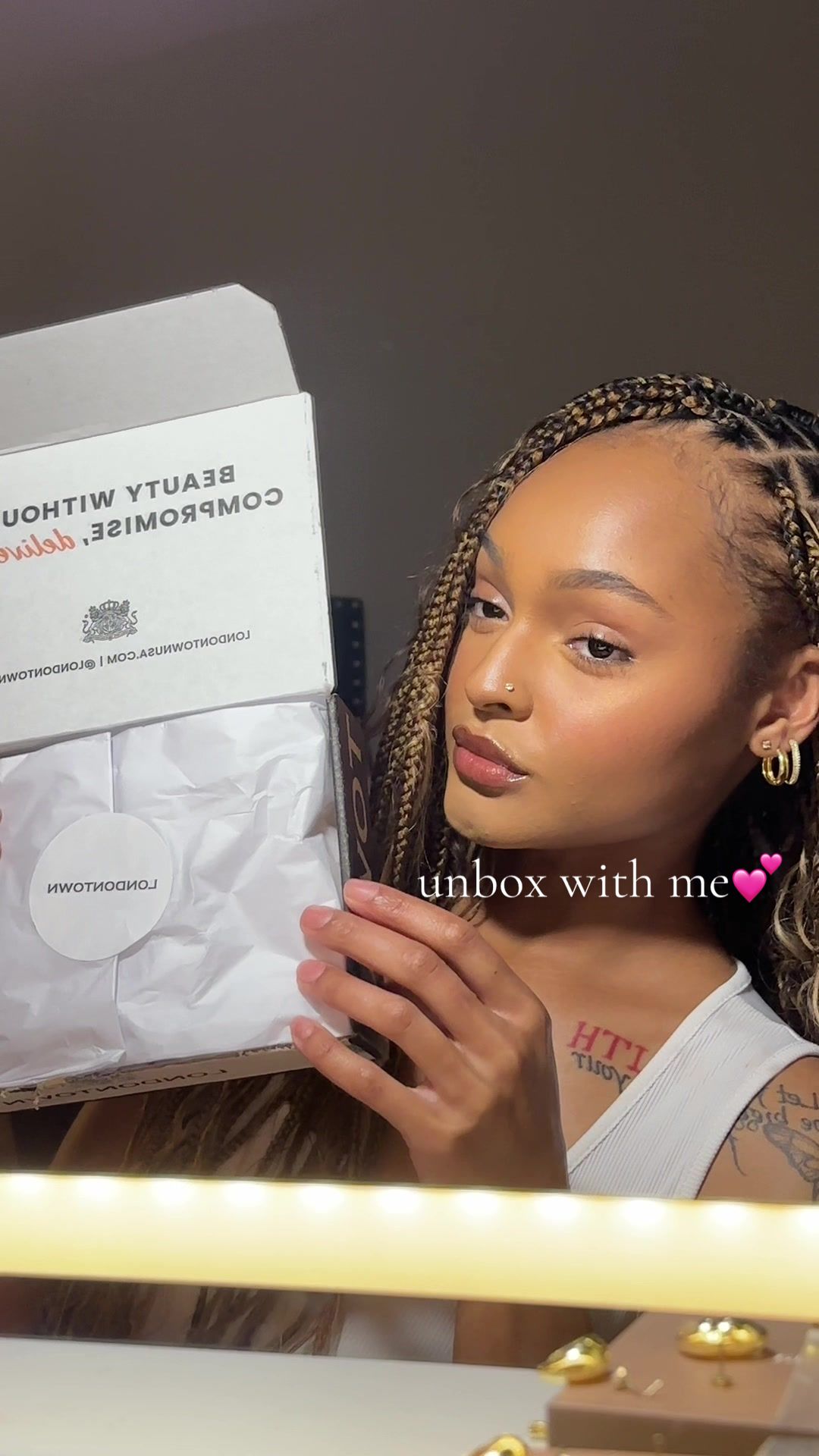 TikTok post by @thedejuremonae for Beautyblender. Caption reads: thank you @Beautyblender @LondontownUSA for....