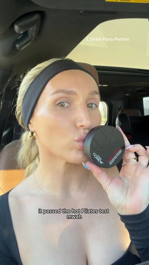Instagram post by @southernwestsunshine for L'Oréal Paris. Caption reads: If I don’t quit, my foundation can’t. How do we....