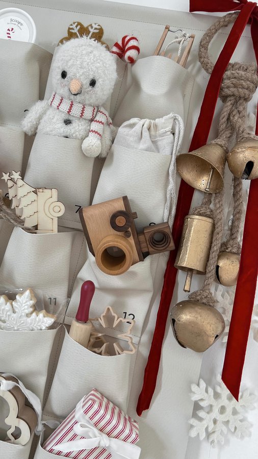 Instagram post by @laurenpolidoro for Gathre. Caption reads: [...] season ✨🎅🏻🎁

❊ advent calendar @gathre 
❊....