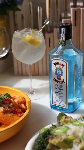 Instagram post by @chefreillymeehan for BOMBAY SAPPHIRE. Caption reads: A @bombaysapphireus Summer cooldown deserves some....
