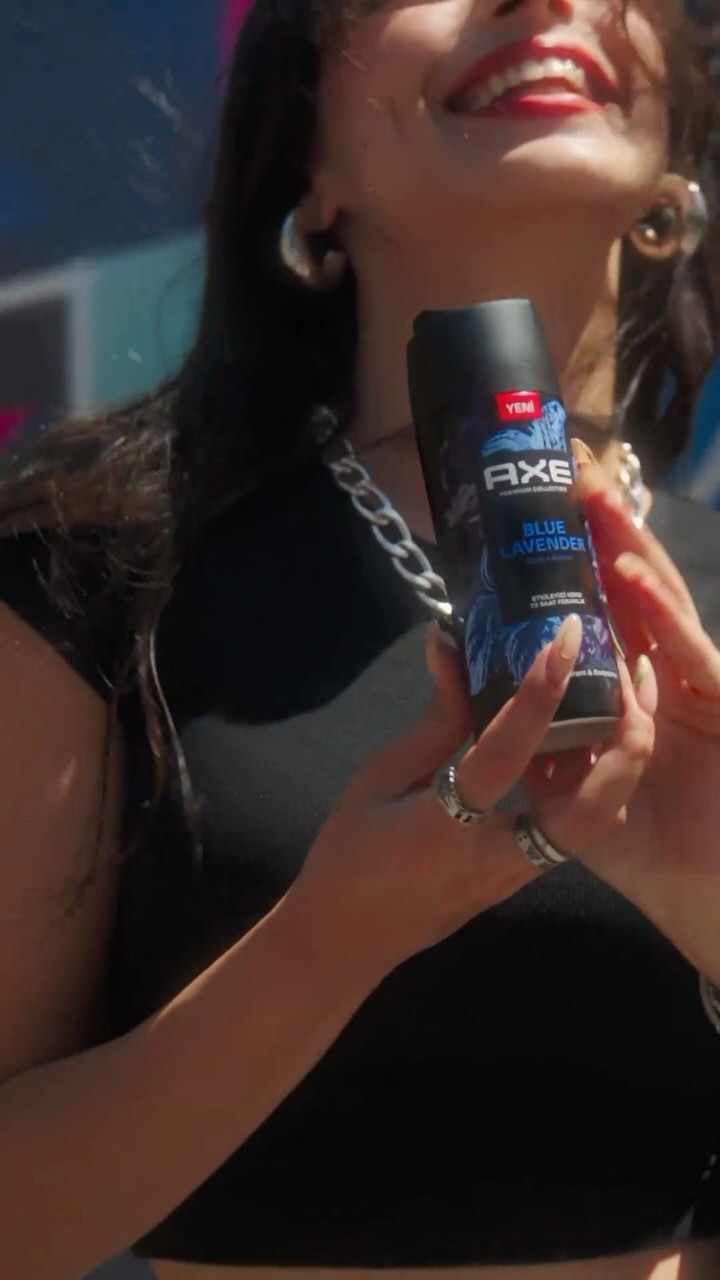 Instagram post by @semiraminta for AXE. Caption reads: Axe Koku Duvarı 22 Ağustos gecesine kadar....