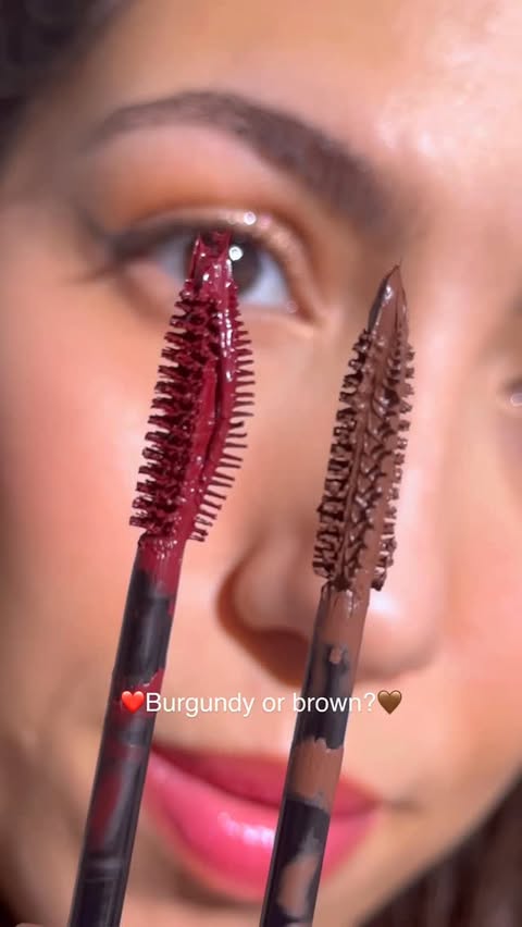 Instagram post by an influencer for Whats Up Beauty. Caption reads: New @whatsupbeauty mascaras! They launched a [...].